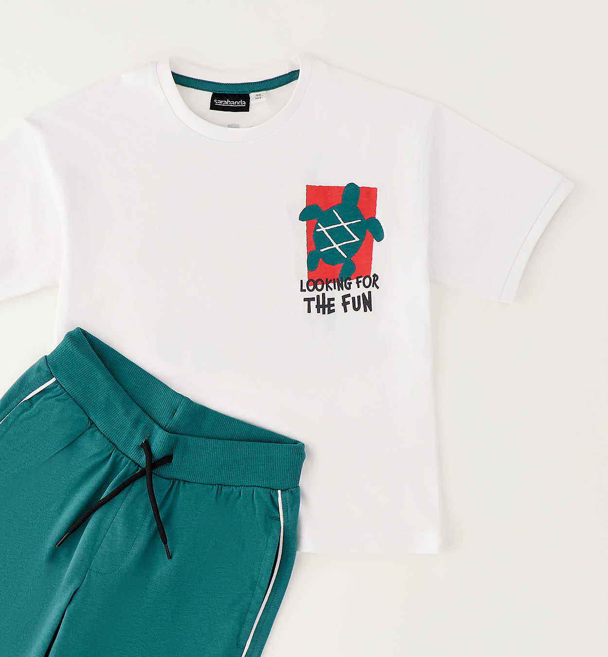Sarabanda Sommer-Set mit Schildkröten Motiv – T-Shirt & Shorts