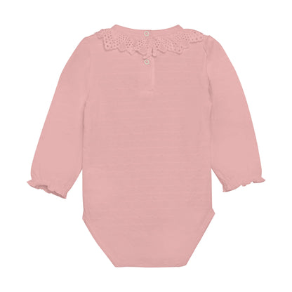 En Fant Body mit Rüschen – Rosa Langarm Baby Mokkini Kindermode Body