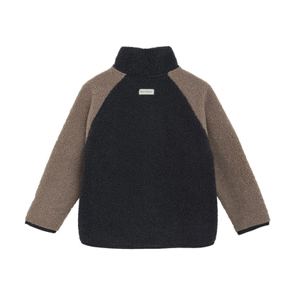 Enfant Fleecejacke in Kontrastfarben Mokkini Kindermode Gesperrt