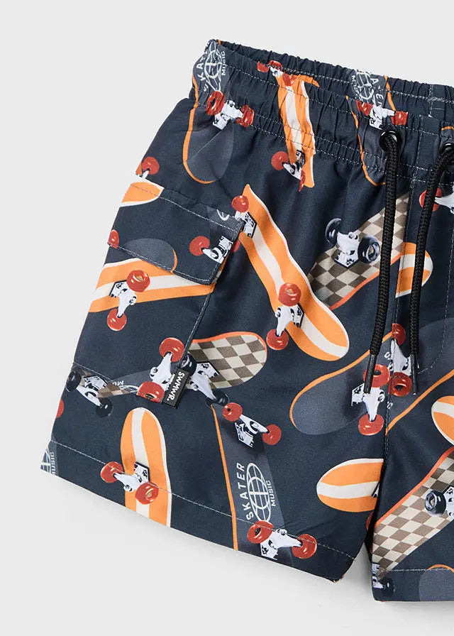 Mayoral Badeshorts mit Skateboard-Motiv Mokkini Kindermode Badeshorts