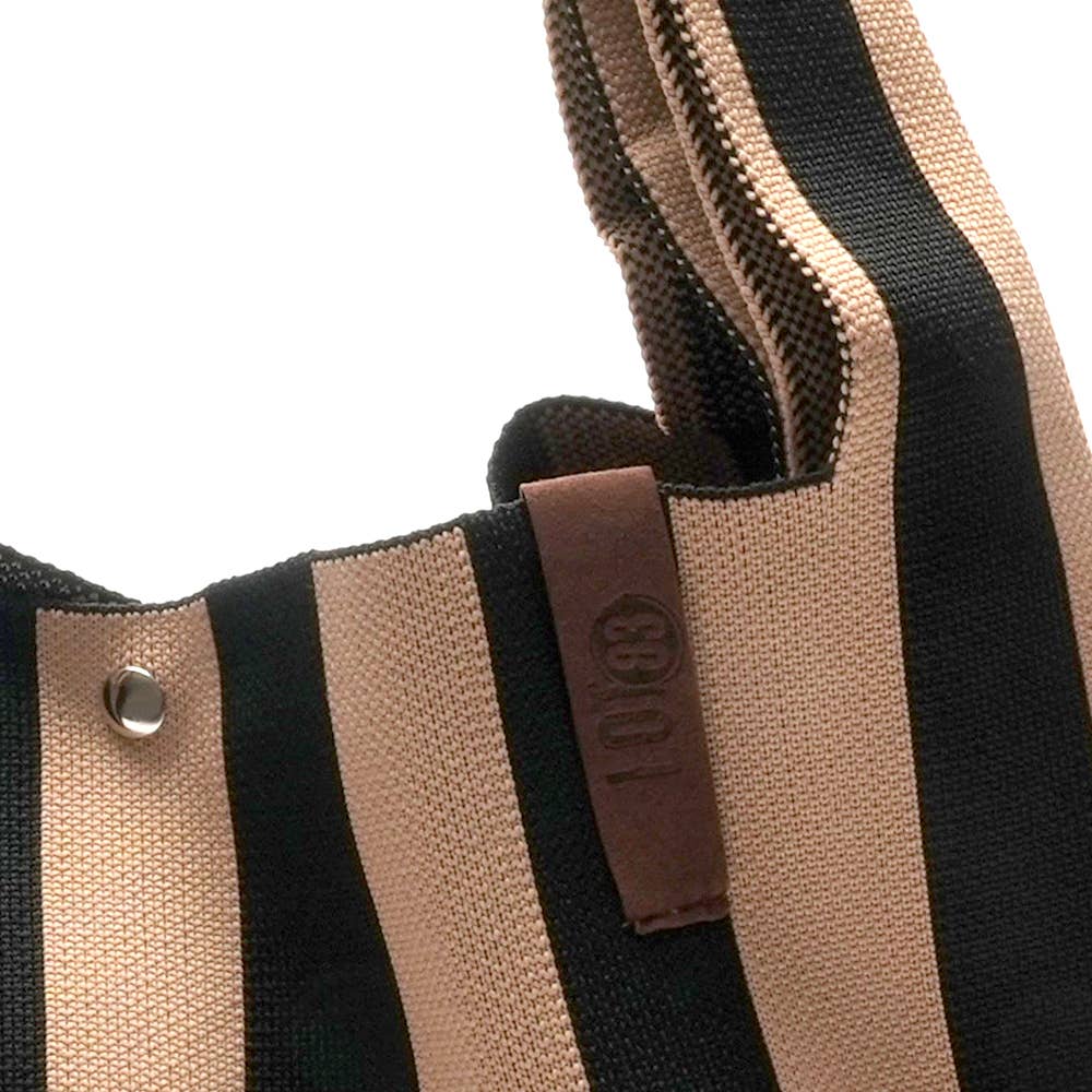 LOT83 Shopper Lois 24 Schwarz Camel gestreift – Detailansicht